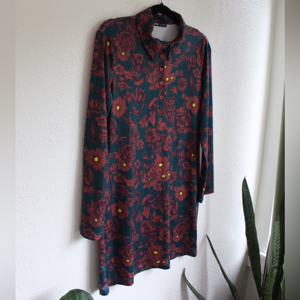ZARA Floral Dress Red & Green Print Button Front Flowy Boho Size M